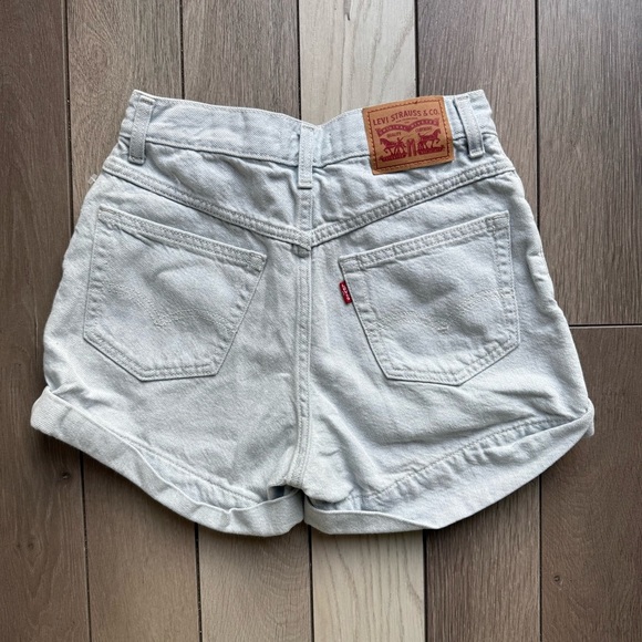 Levi's Women's High Waist Denim Shorts - Picture 2 of 4
